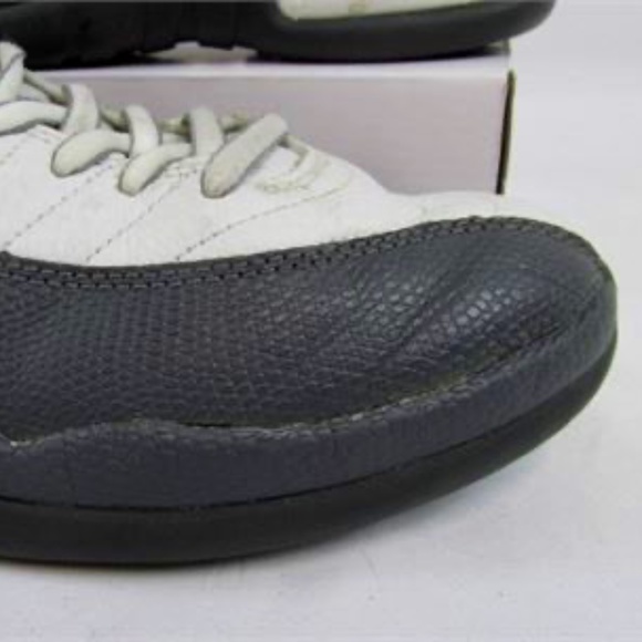 Air Jordan 12 Retro "'Flint Grey" Size: 8 - Picture 3 of 11